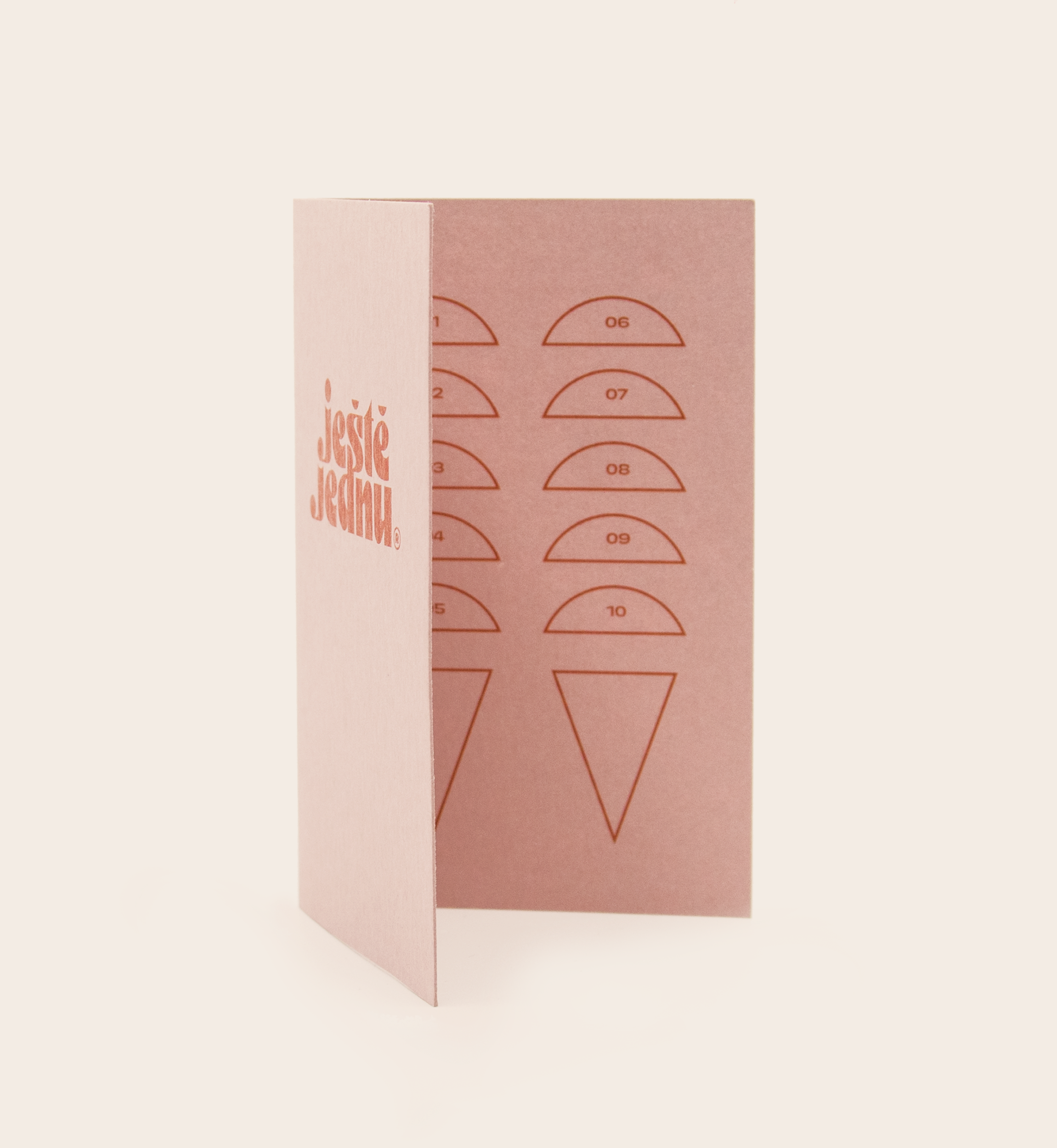 10 porcí zmrzliny na pobočce